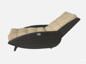 Product picture：Furniture factory 美之滕 Outdoor furniture products 《Curved woven outdoor lounge chair》议价