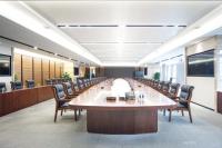 Furniture factory长江家具Diary:深圳长江家具始终致力于为客户提供高品质的办公家具定制解决方案，以满足不同企业在办公空间规划与家具配置方面的多样化需求。【图0】