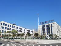 Furniture factory朗萨家私pirit:让我们一起学习朗萨家居的企业文化

企业使命

——为亿万家庭设计美好生活——

    通过原创设计为亿万家庭提供高质价比的家居产品与高品质的家居服务，满足人们对美好生活的向往与追求，真正成为美好生活设计家。

　　朗萨家居“为亿万家庭”提供服务：朗萨家居发展至今，已服务千万家庭。从千万到亿万，代表着朗萨家居未来的跨越式发展，以及对未来服务全国亿万家庭的长远期许。

　　朗萨【图3】