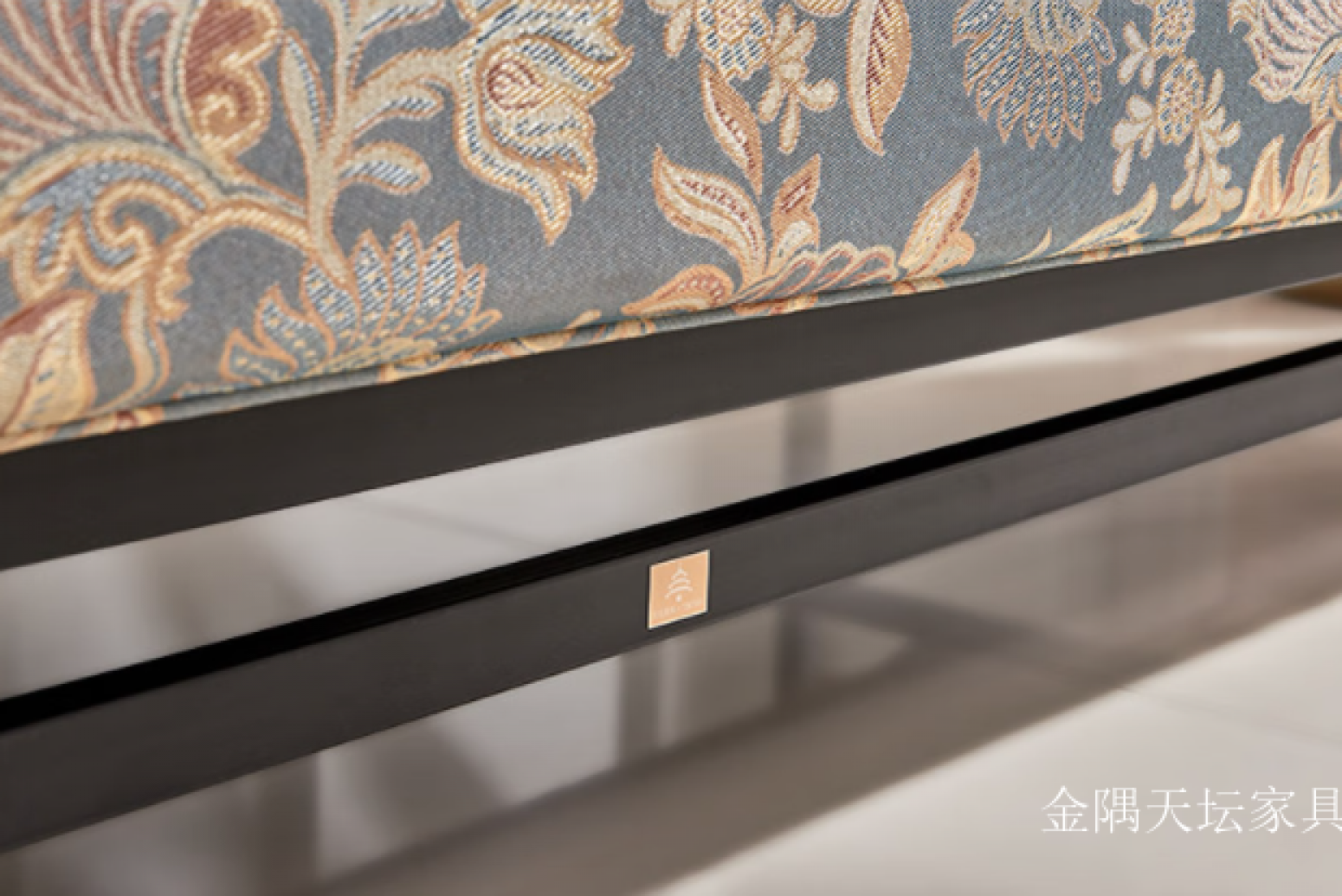 金隅天坛Home FurnitureProduct《Modern Minimalist Sofa》【图3】