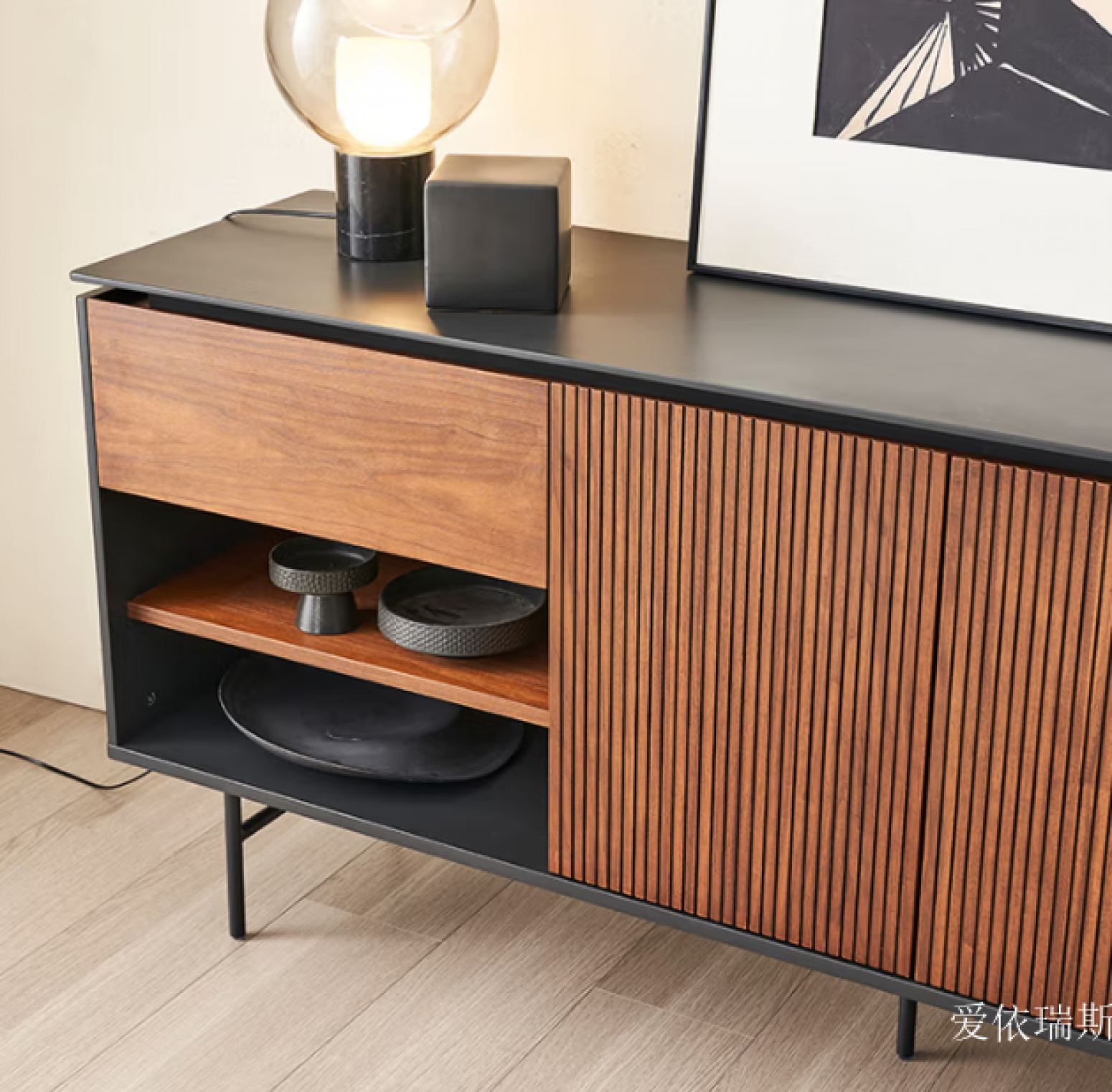 爱依瑞斯 Home Furniture Product 《Wooden Storage Cabinet》【图3】
