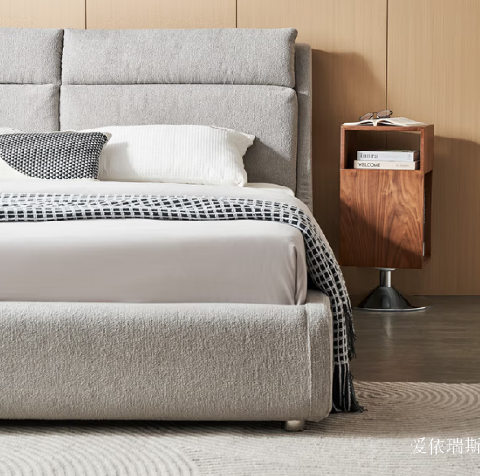 爱依瑞斯 Home Furniture Product 《Light Beige Linen Upholstered Bed》【图3】