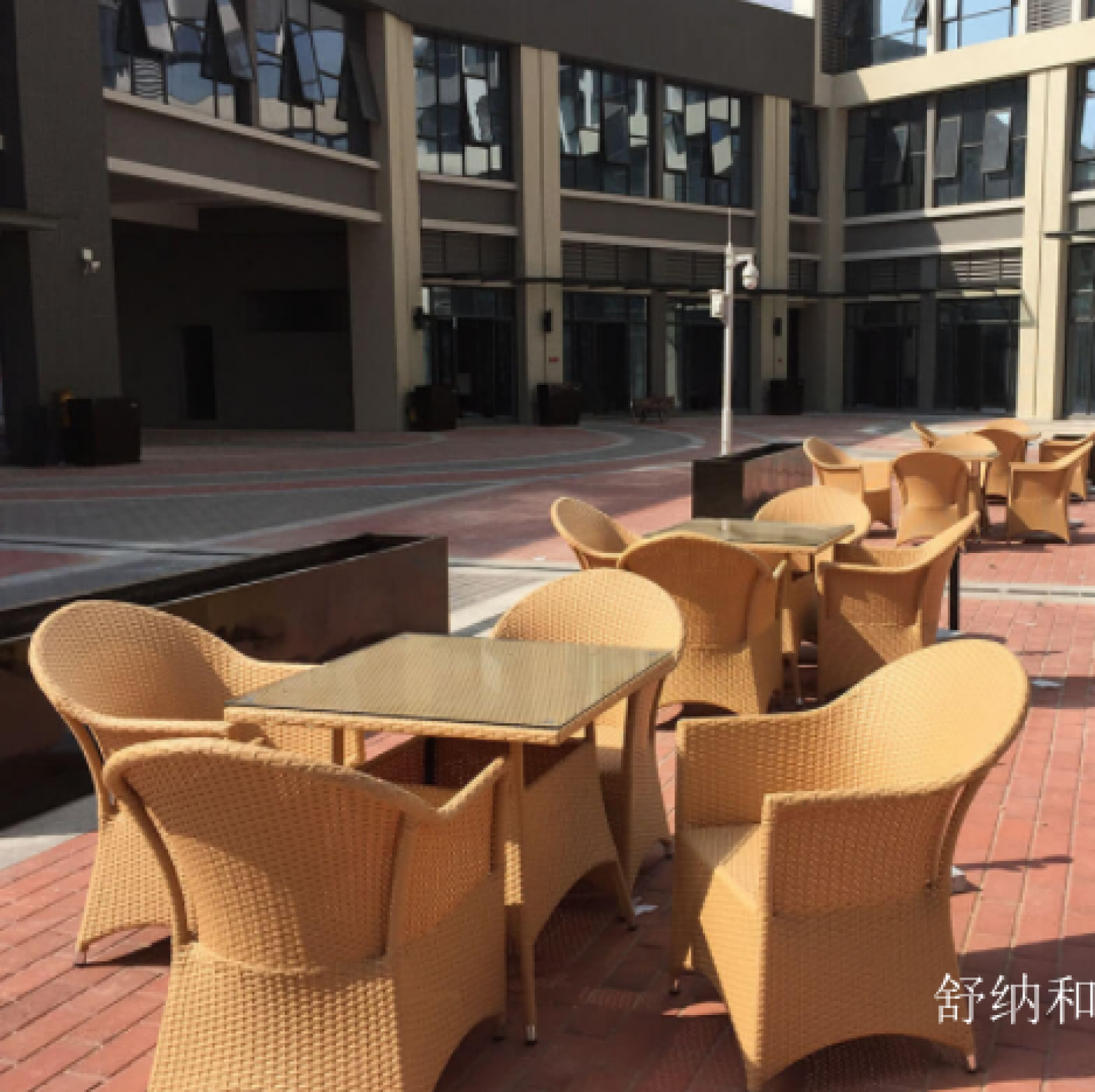 舒纳和Outdoor furnitureProduct《商城户外编藤桌椅》【图3】