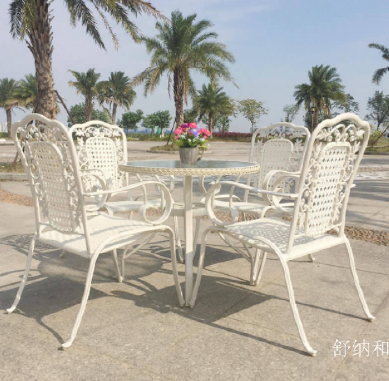舒纳和Outdoor furniture产品《Outdoor Tables&Chairs for Tourist Areas》