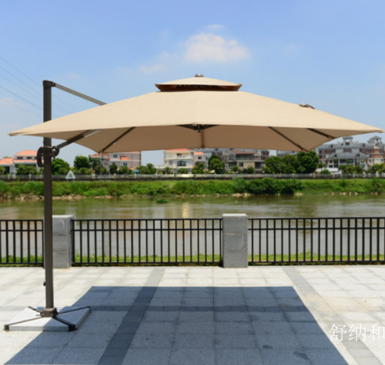 舒纳和Outdoor furnitureProduct《Water Park Outdoor Sunshade Umbrella》【图1】