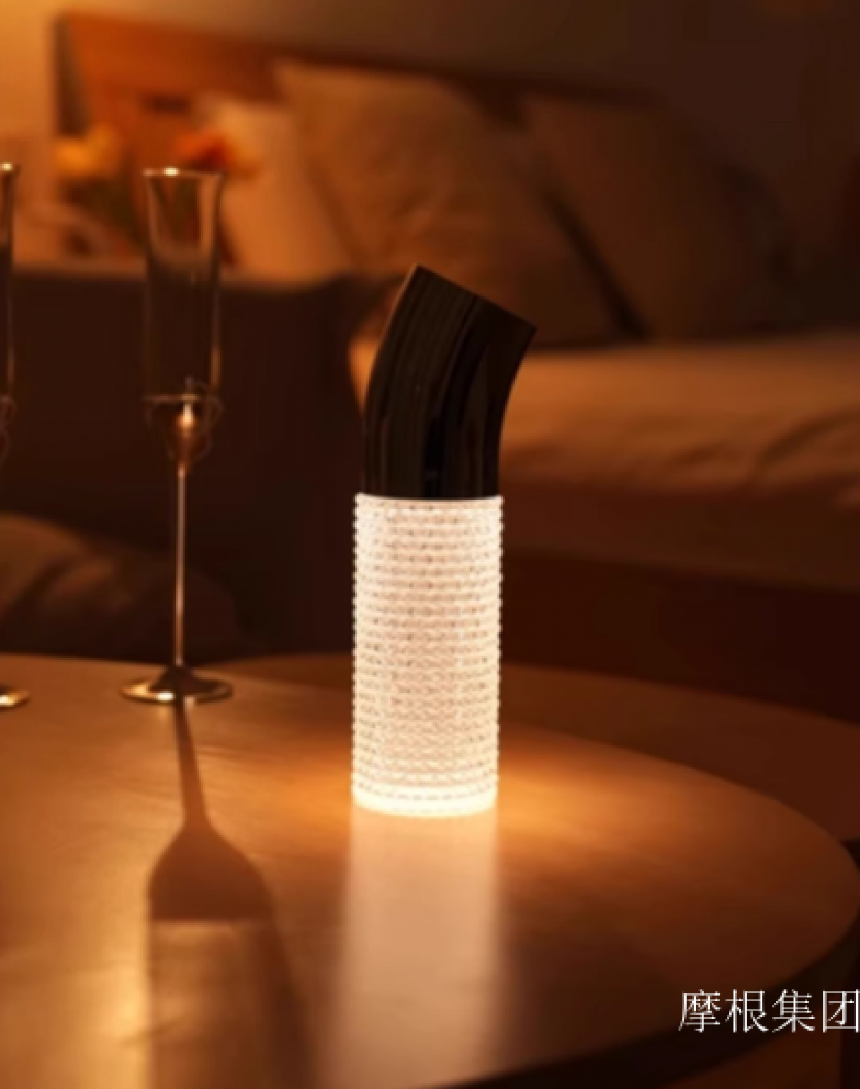 摩根集团 Smart home Product 《Morgan Remote Control Crystal Lamp》【图1】