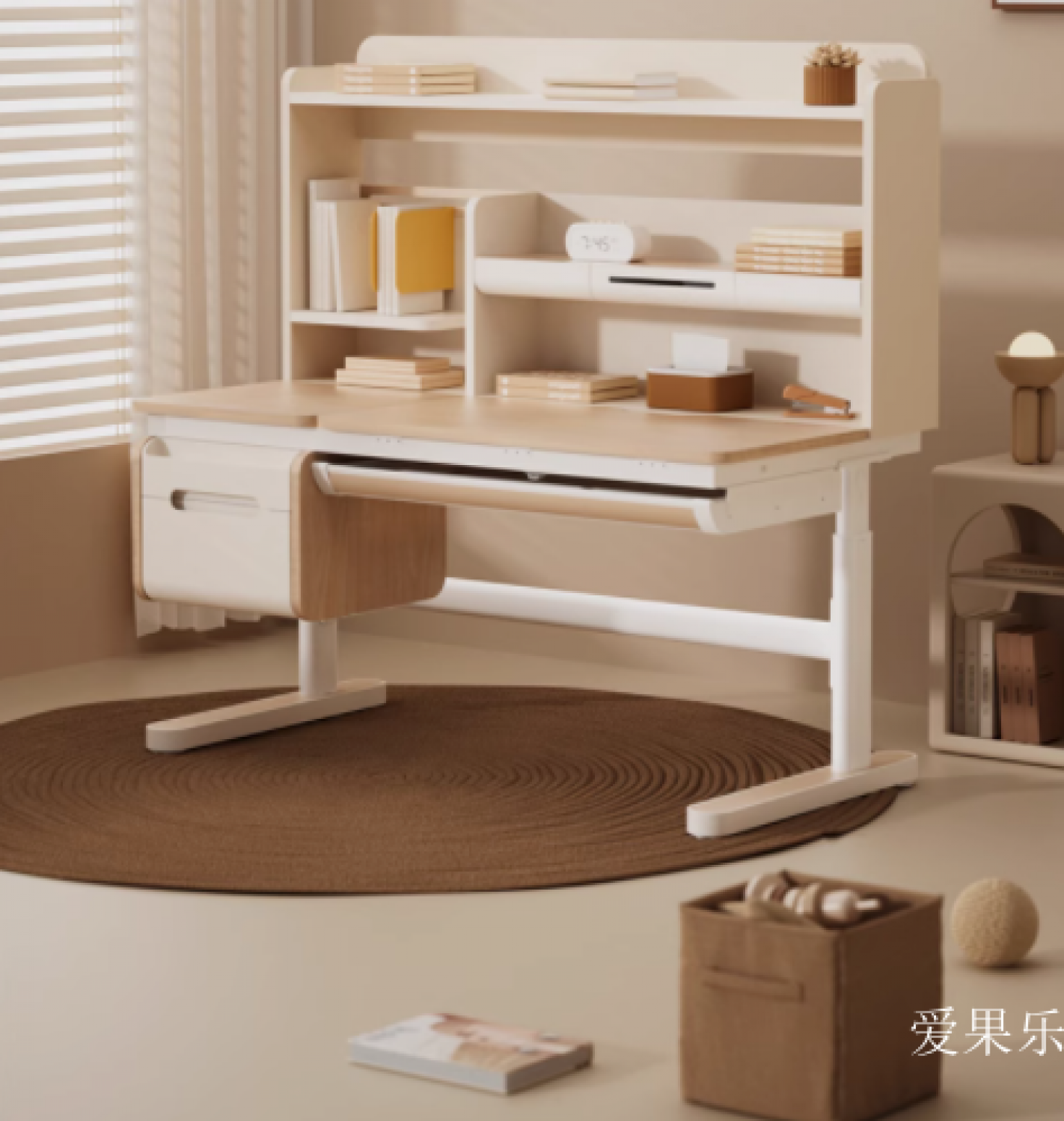 爱果乐 Children's furniture Product 《Adjustable Cream-Style Desk》【图1】