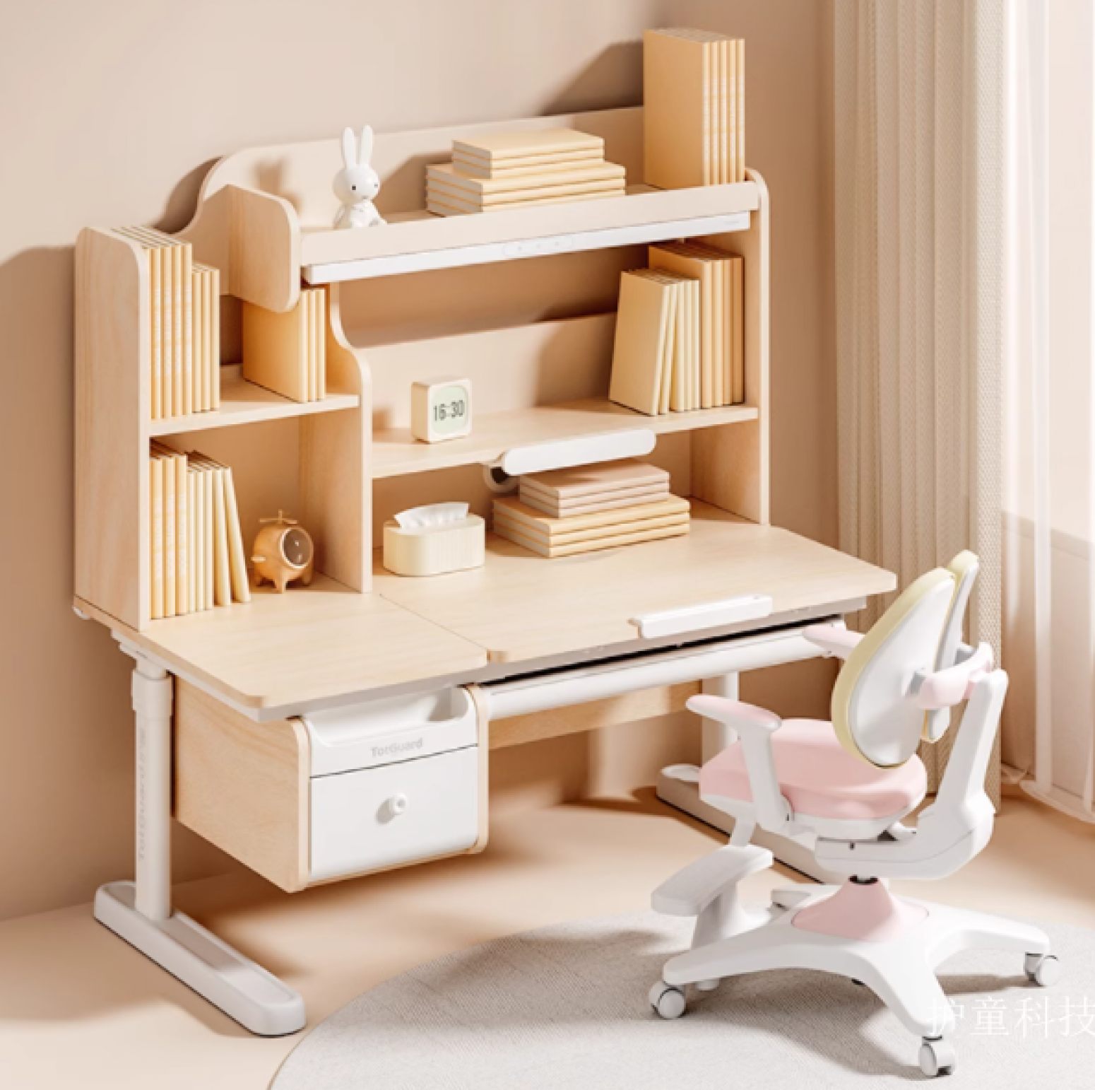 护童科技 Children's furniture product 《Solid Wood Kids' Study Desk》