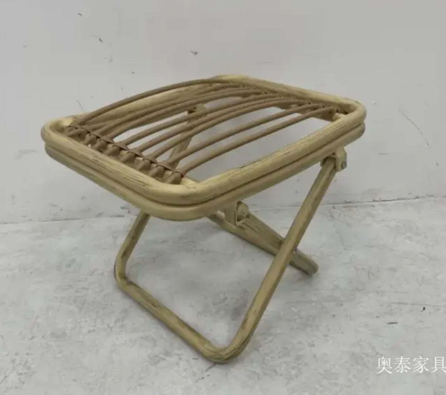 奥泰家具 Outdoor furniture product 《Rattan Folding Chair》