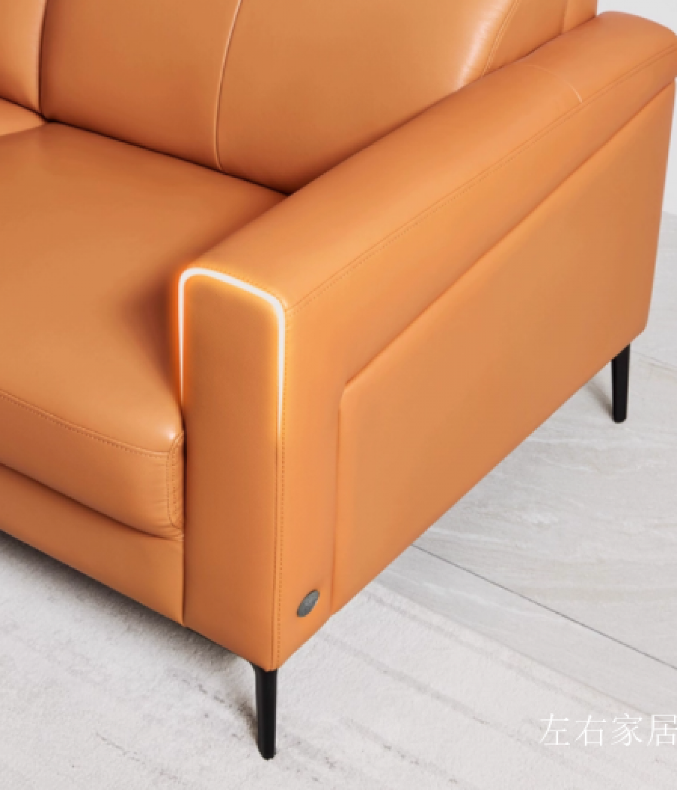 左右家居 Home Furniture Product 《Leather Sofa for Small to Medium-Sized Apartments》【图2】