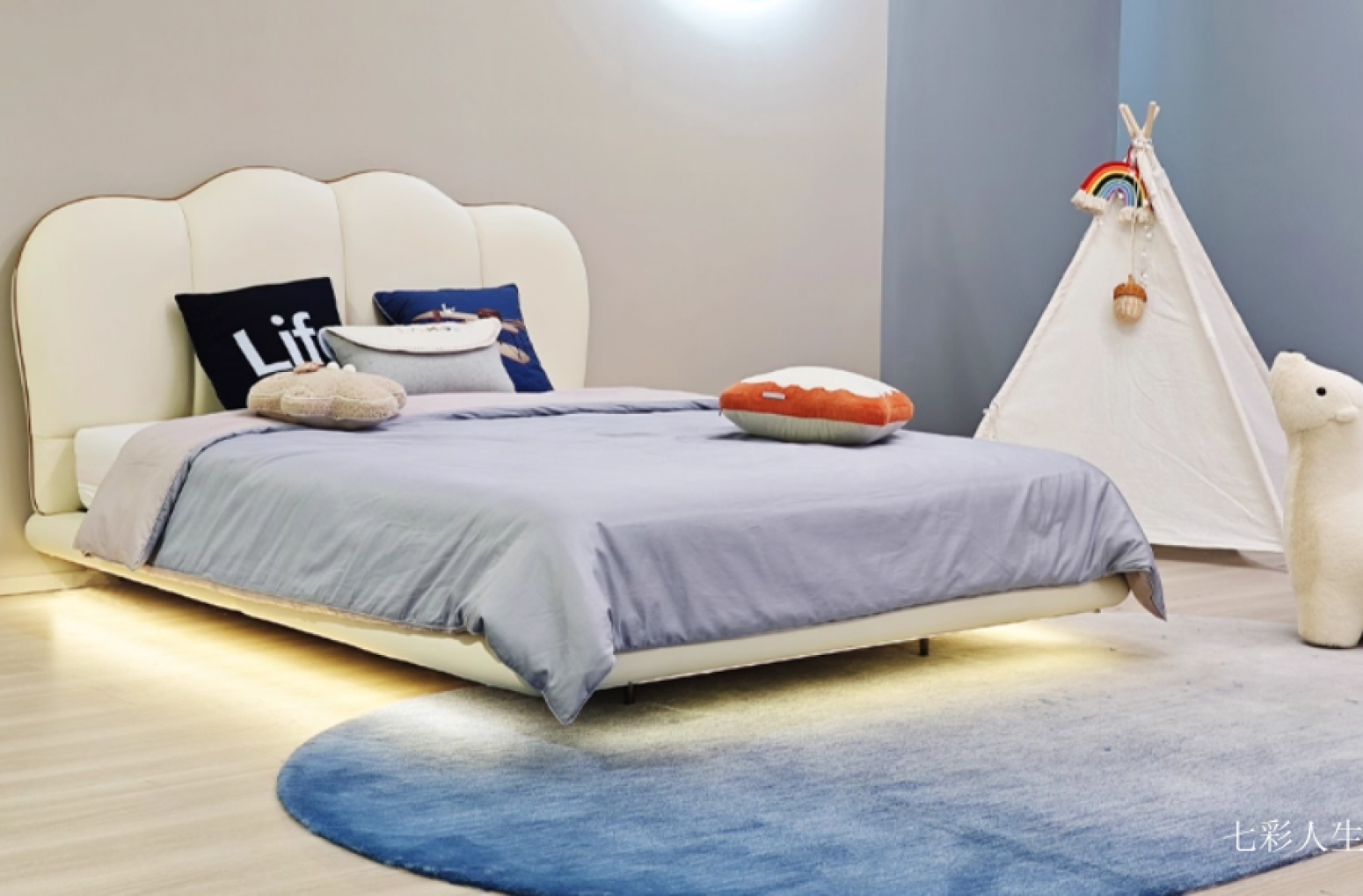 七彩人生 Children's furniture product 《Luxury Solid Wood Children's Bed》