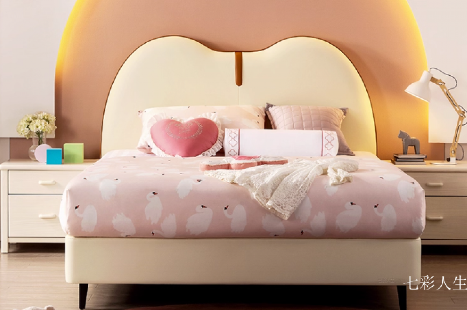 七彩人生 Children's furniture Product 《Minimalist Leather Upholstered Bed》【图1】