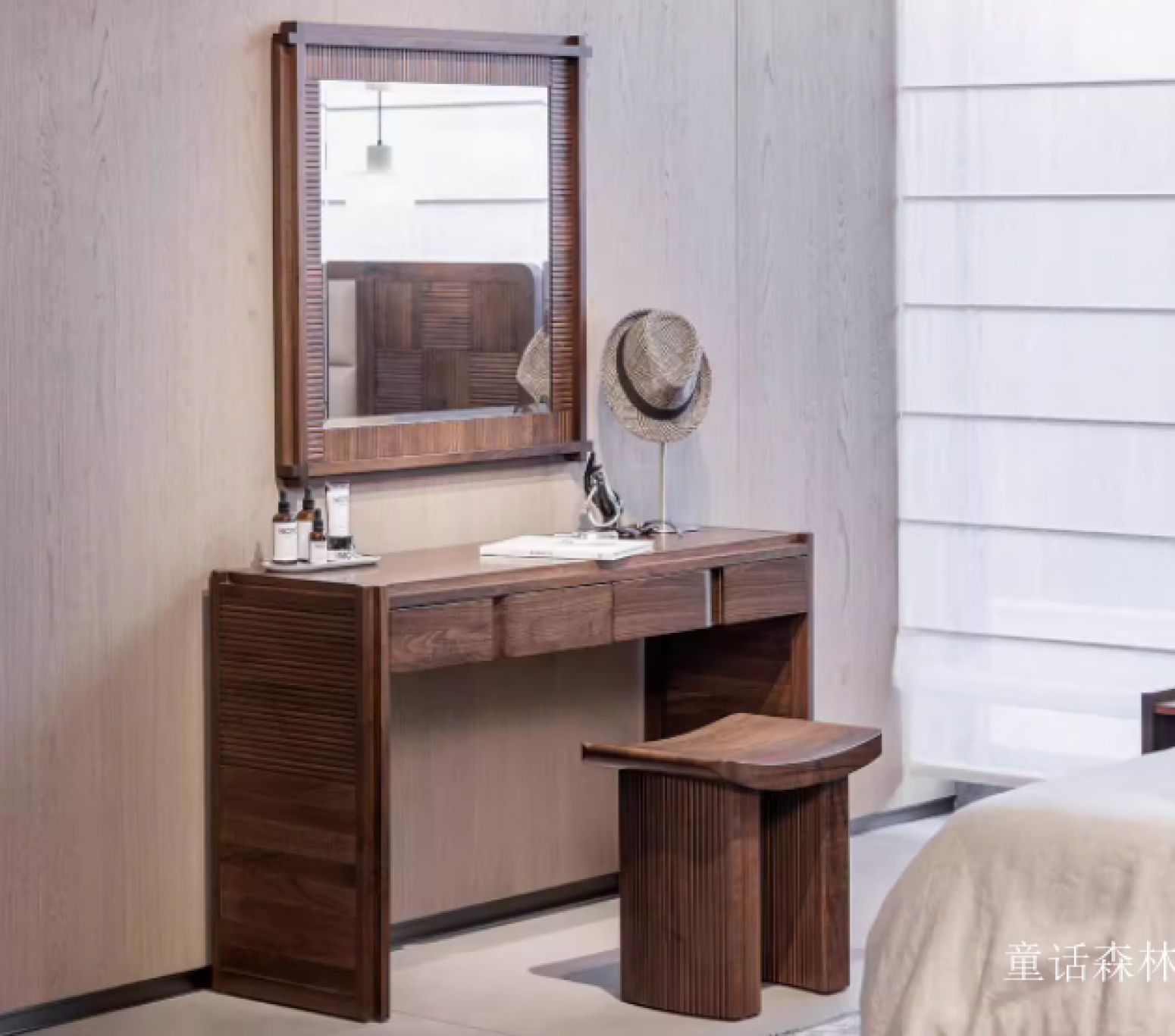 童话森林 Home Furniture product 《Victor Solid wood dressing table》