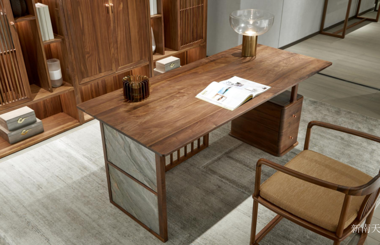 新南天 Home Furniture Product 《A walnut wood simple desk》【图1】