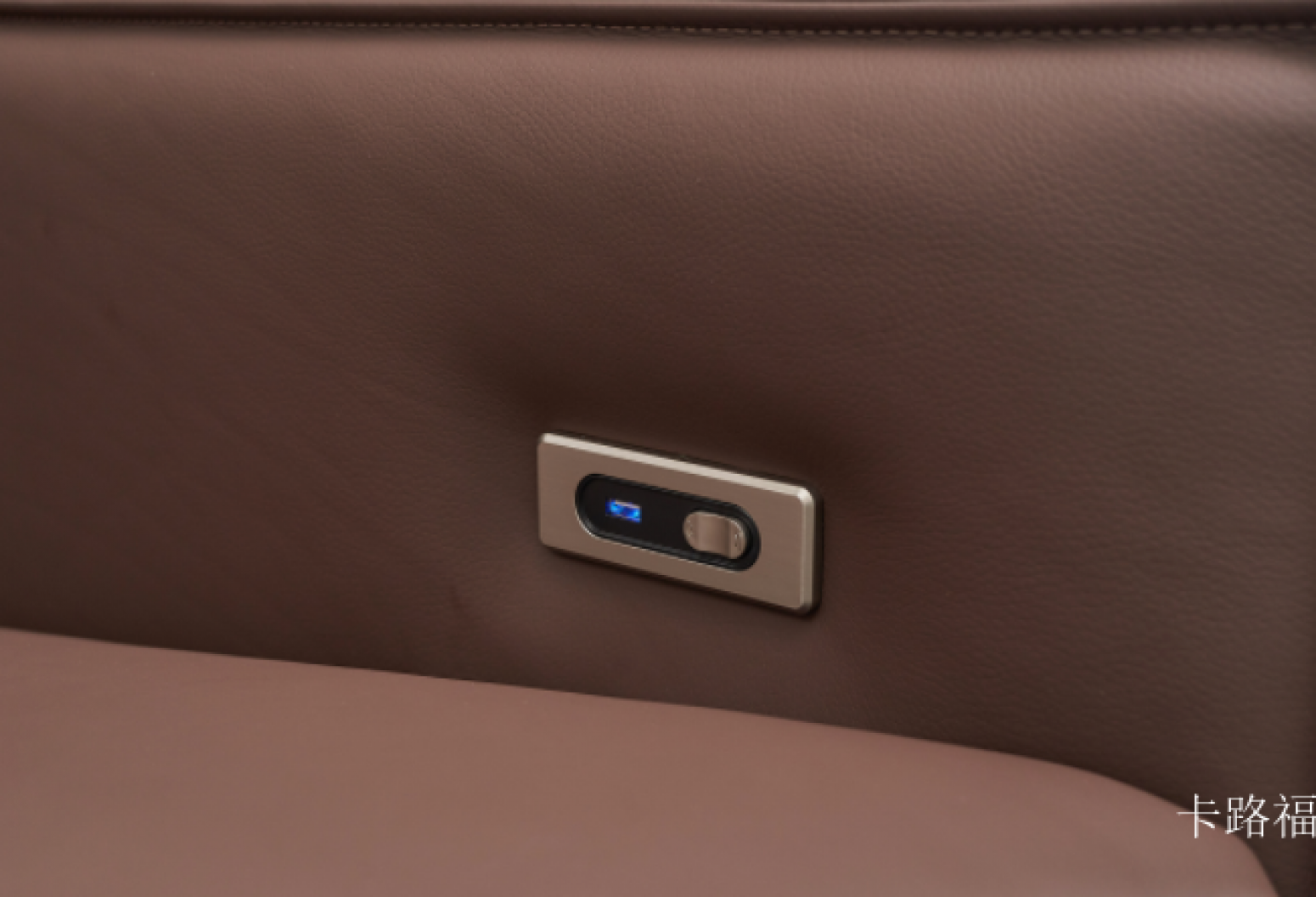 卡路福 Smart home Product 《A sofa that can help you get up》【图2】