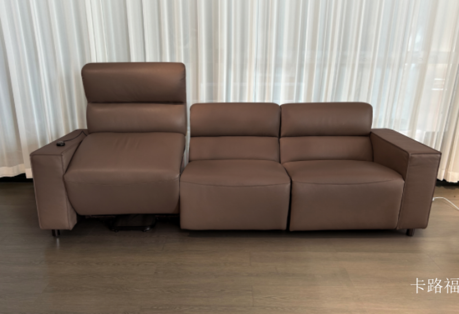 卡路福 Smart home Product 《A sofa that can help you get up》【图3】