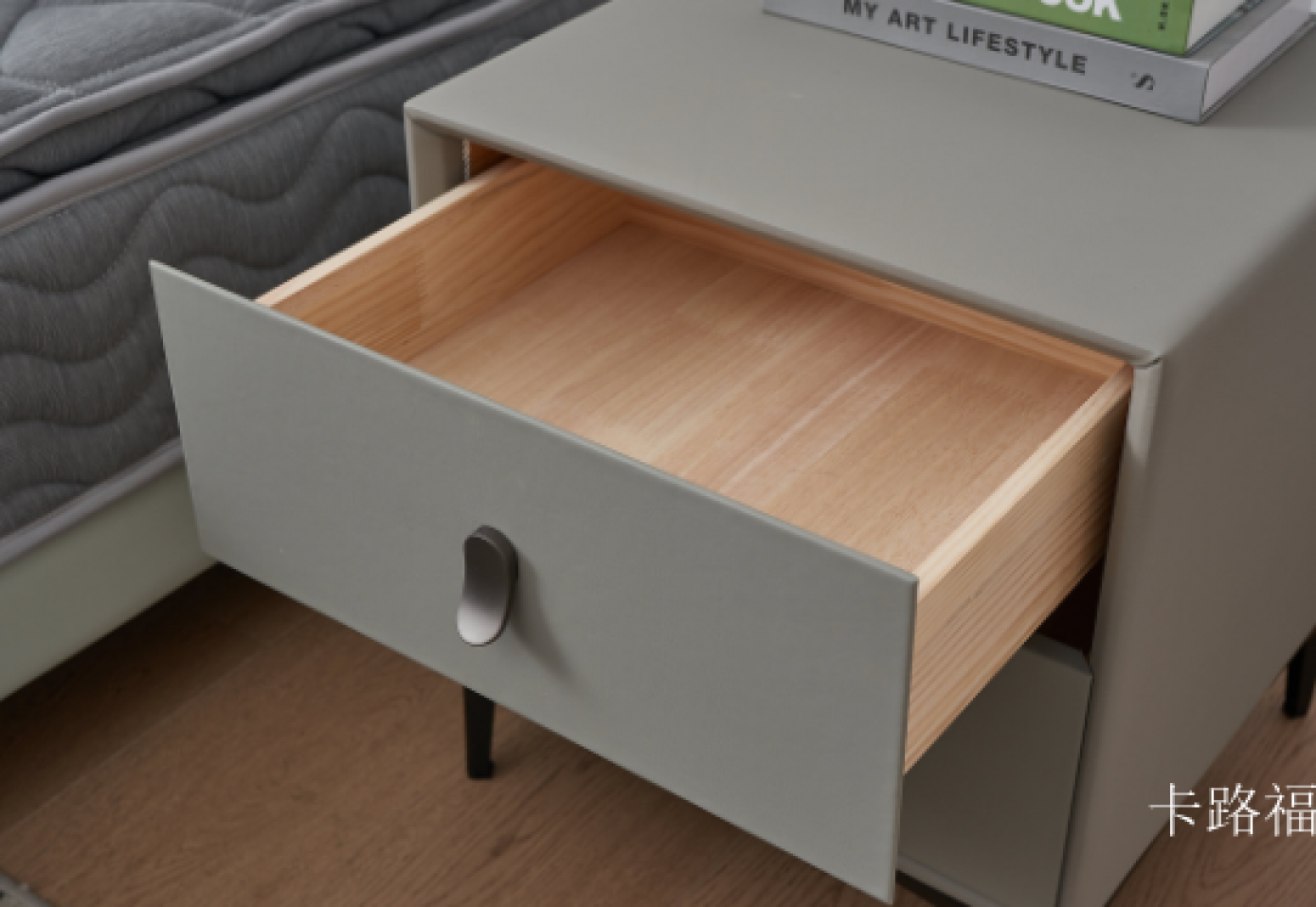卡路福 Home Furniture Product 《Grey rhyme Jane bedside table》【图3】