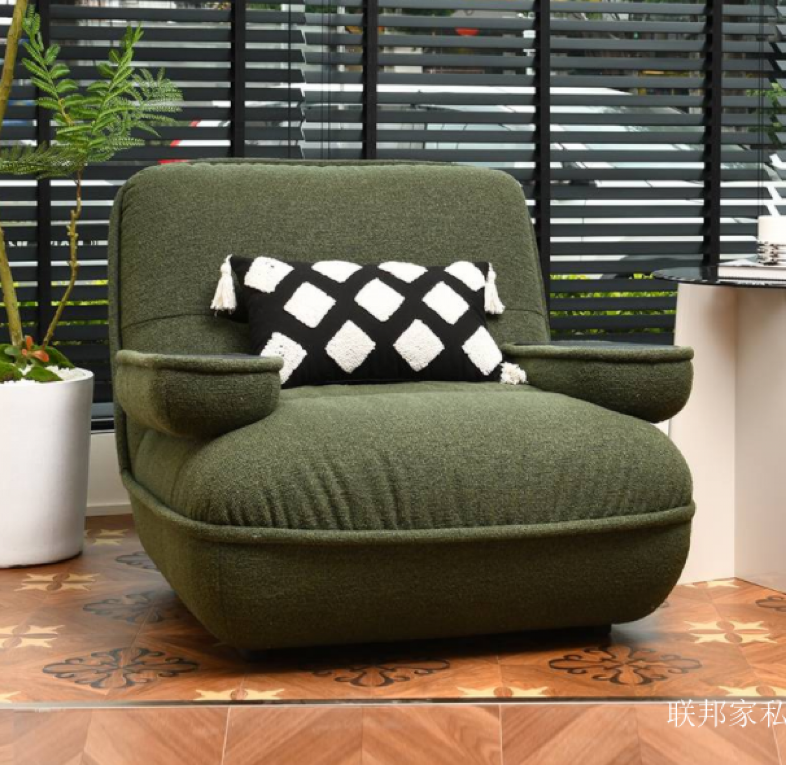 联邦家私 Home Furniture Product 《Beetle Lounge Chair》【图2】