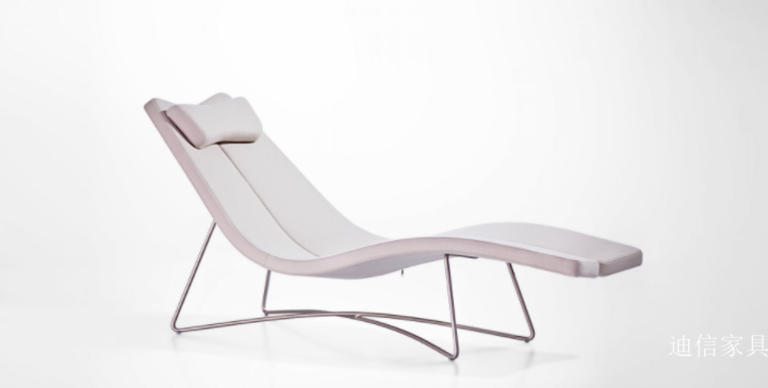 迪信家具 Home Furniture product 《Light-toned curved lounge chair》