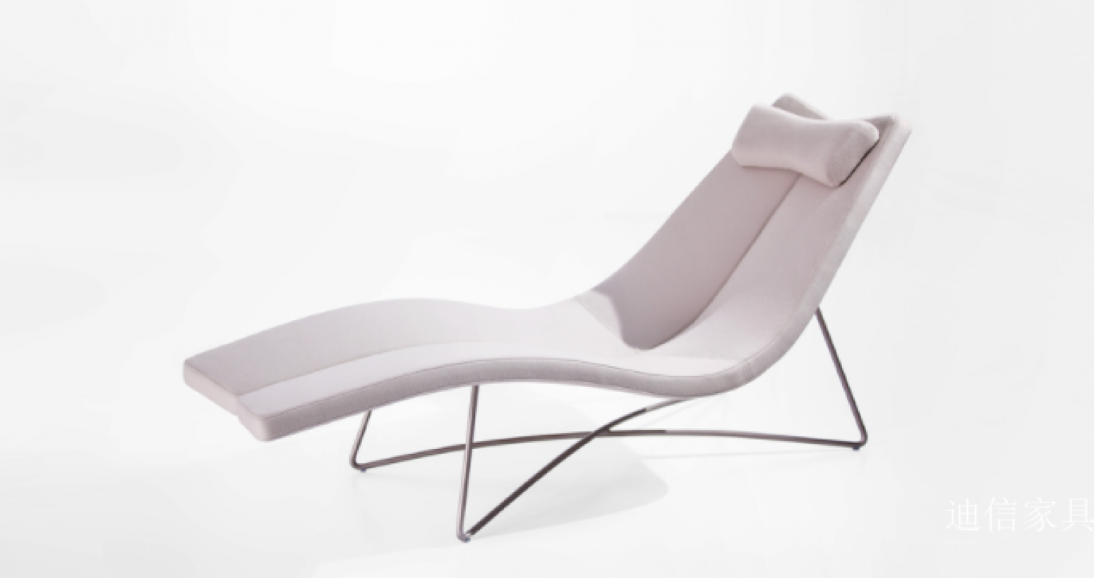 迪信家具 Home Furniture Product 《Light-toned curved lounge chair》【图2】