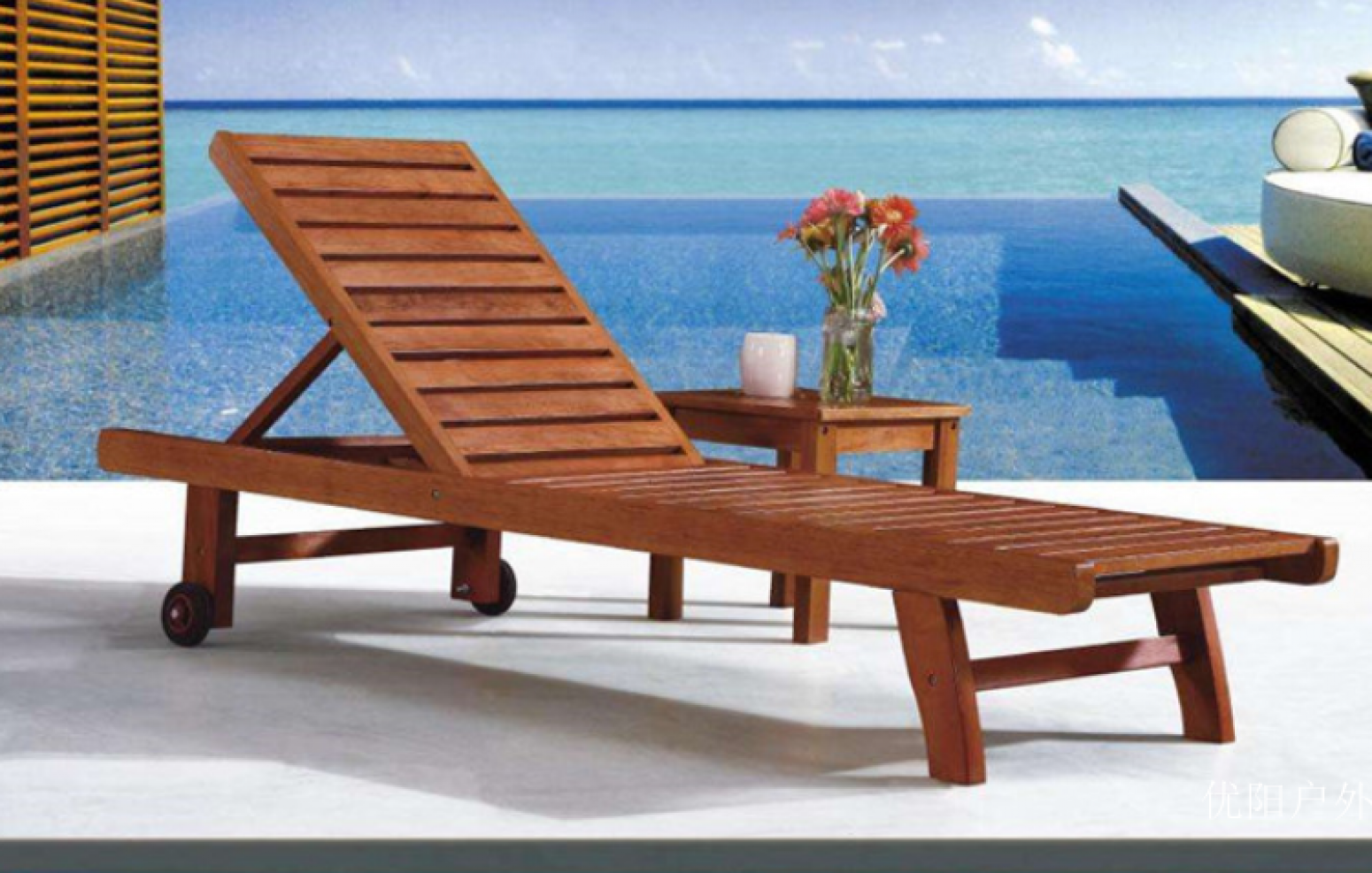 优阳户外 Outdoor furniture product 《Brown and red solid wood beach chair》