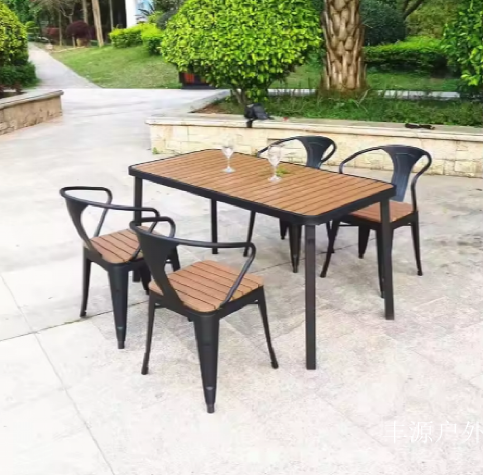 丰源户外 Outdoor furniture product 《Outdoor simple wooden table and chair》