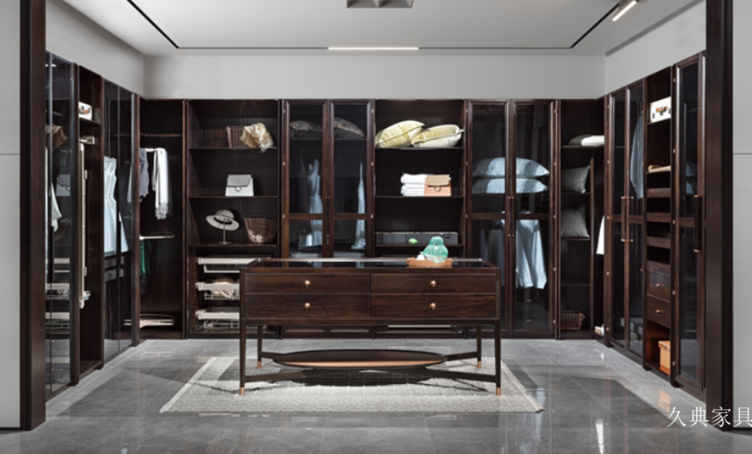 久典家具 Home Furniture product 《A luxurious dark brown overall wardrobe》