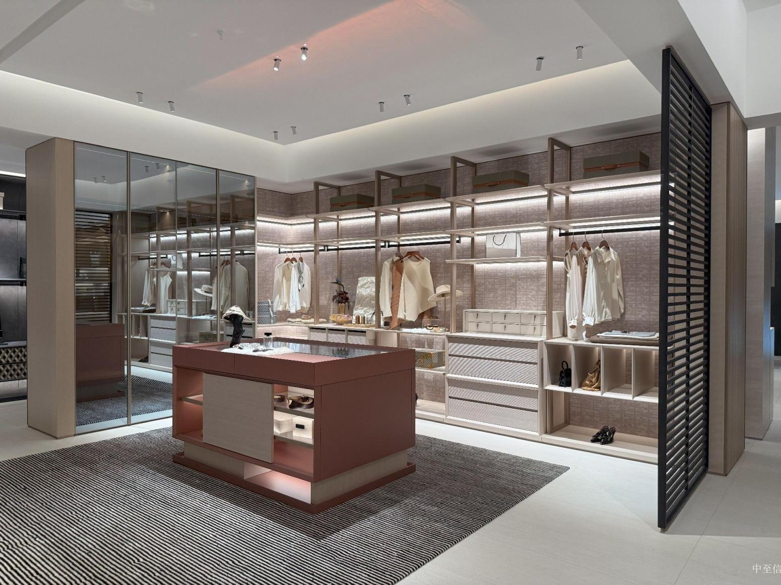 中至信 Home Furniture product 《Light brown delicate soft luxury cloakroom》