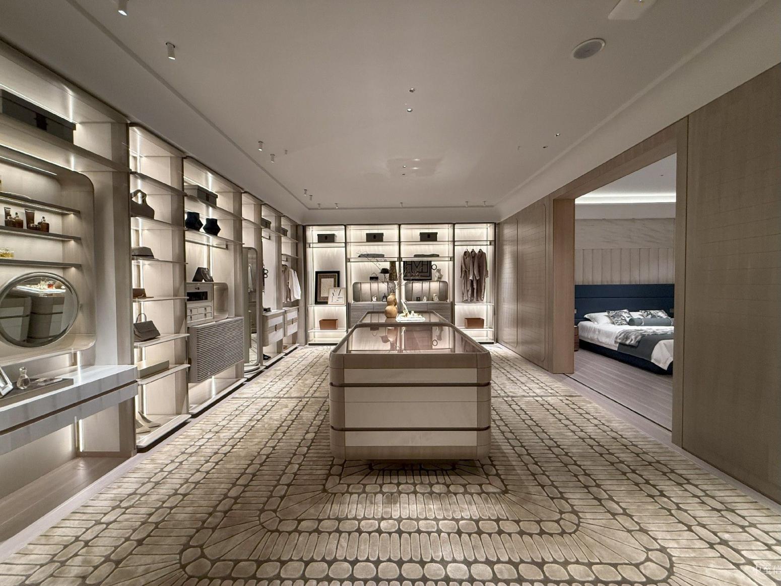 中至信 Home Furniture Product 《Exquisite silver-white Middle Island cloakroom》【图1】