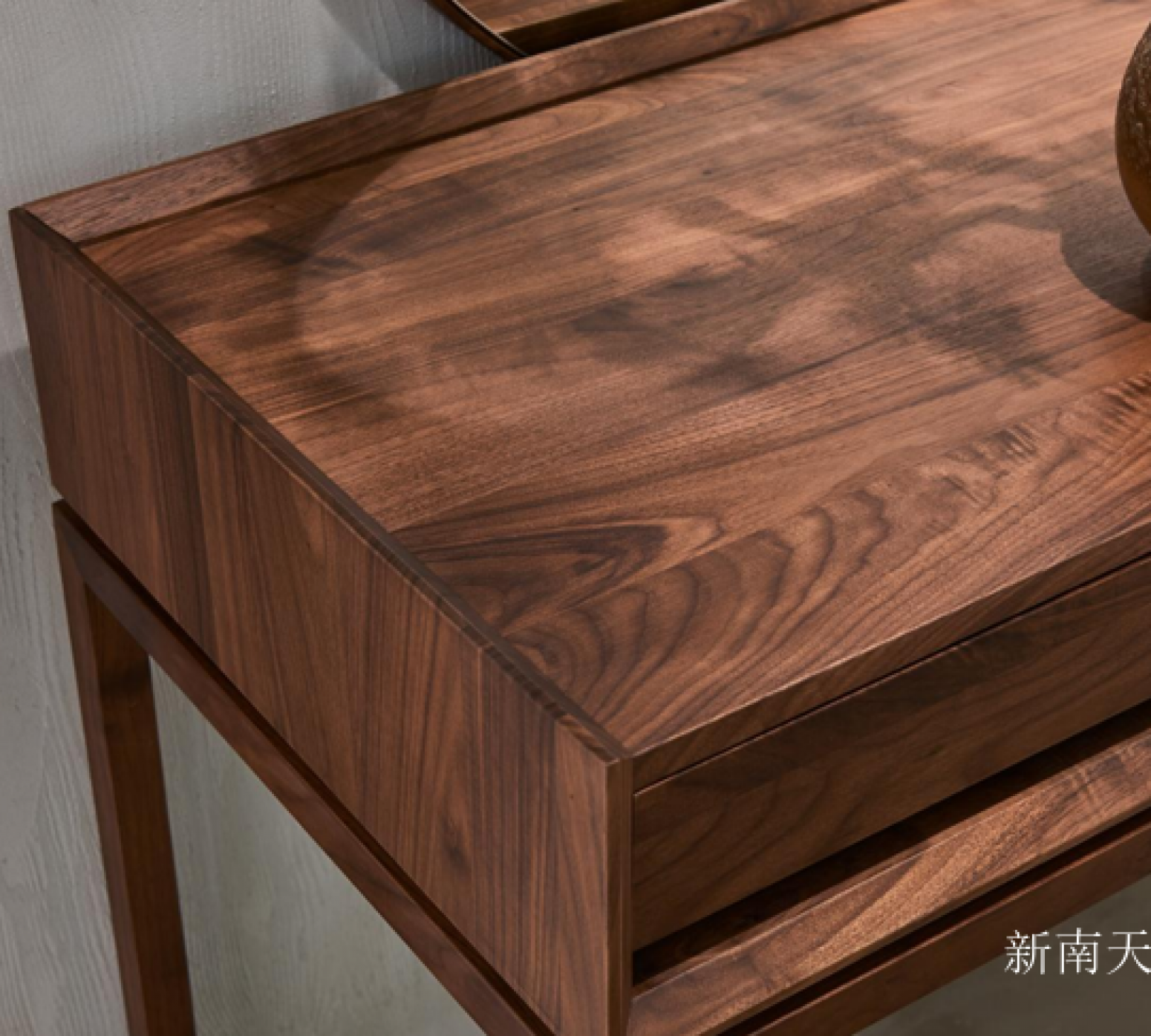 新南天 Home Furniture Product 《Muyun Walnut wood dressing table》 新南天 Home Furniture Product 《Muyun Walnut wood dressing table》【图1】