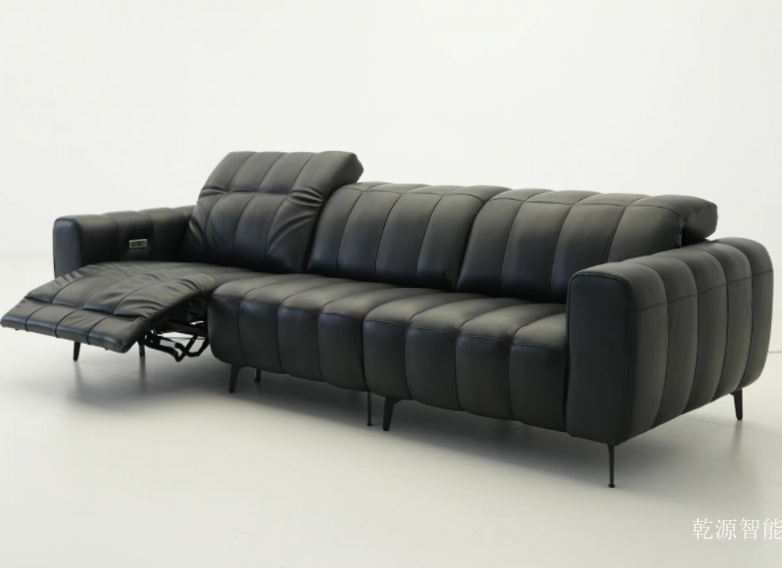乾源智能 Smart home Product 《Black leather smart stretchable sofa》 乾源智能 Smart home Product 《Black leather smart stretchable sofa》【图0】